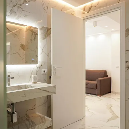 Apartament Kind House