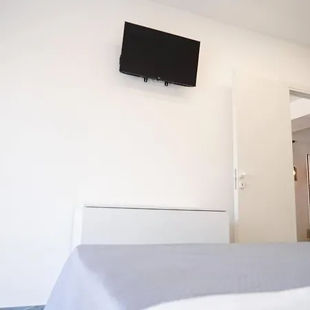 Kind House Apartment *